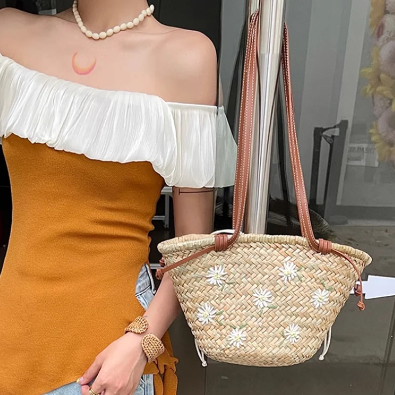 Casual Natural Straw Shoulder  - đánh giá và giá Embroidery Bali