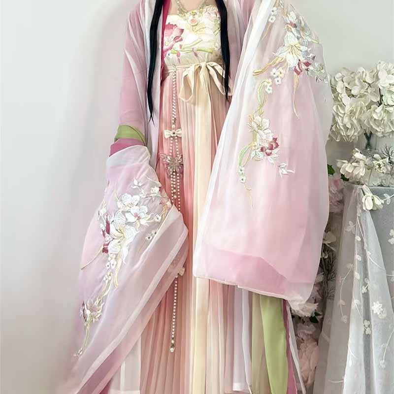 Women's Stage Performance Hall - đánh giá và giá Embroidery Set
