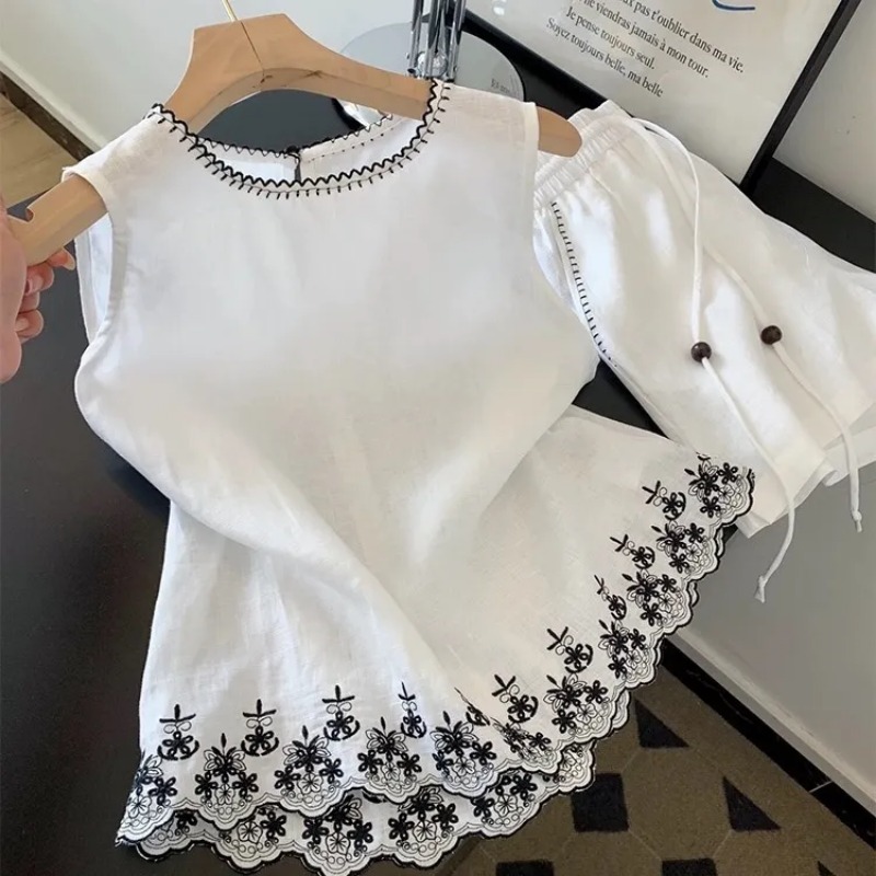 Simple Old Money Style Cotton  - đánh giá và giá Embroidery Uniform