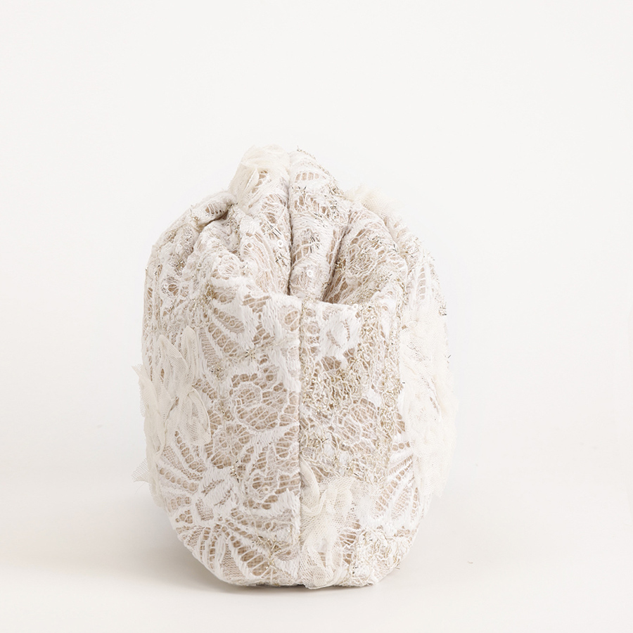 Lace Clouds Clutch Bag,Floral  - đánh giá và giá Embroidery Bali